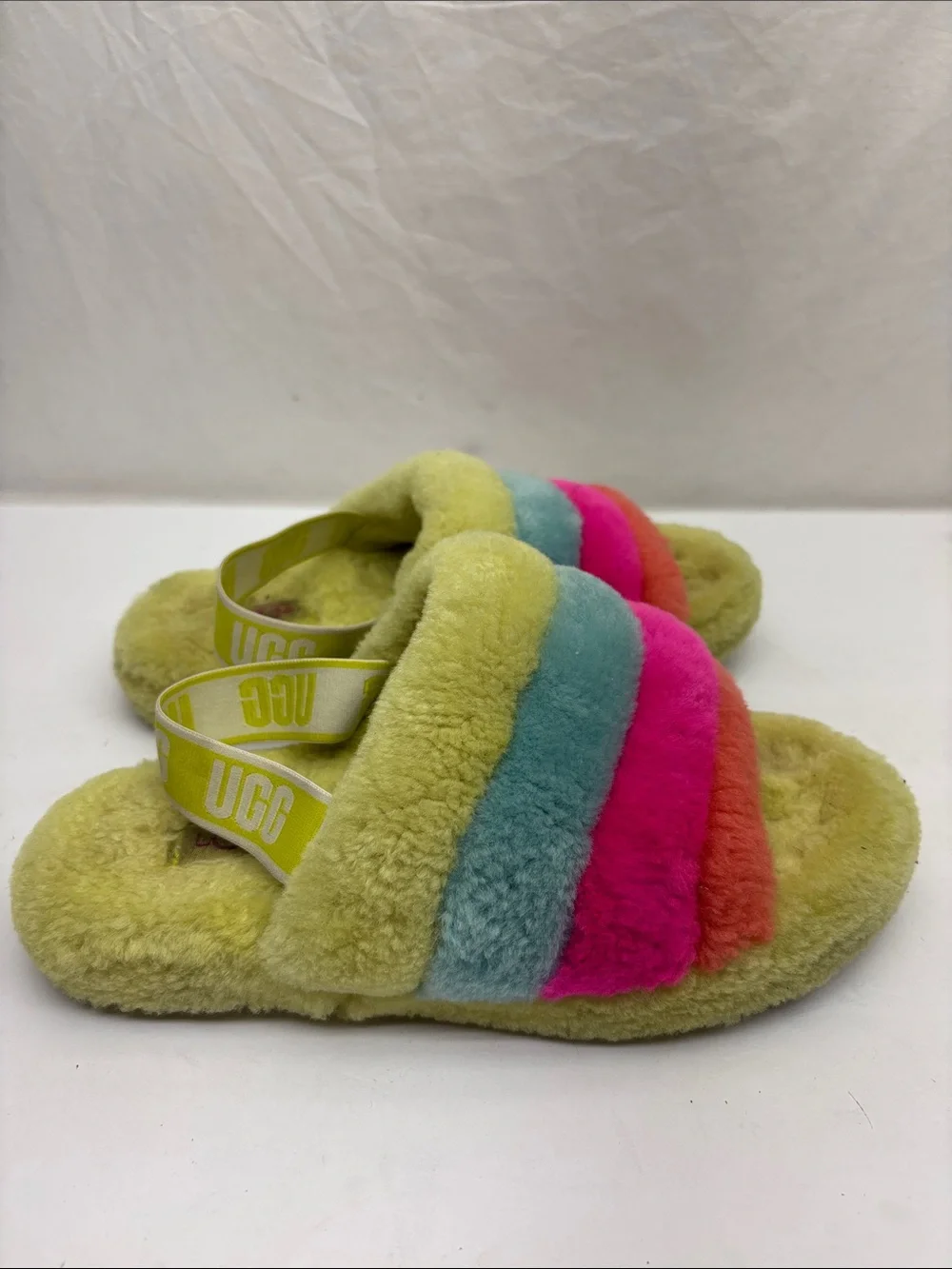 UGG Kids Multicolor Plush Slide Sandals, SZ 5 big girl, box 78